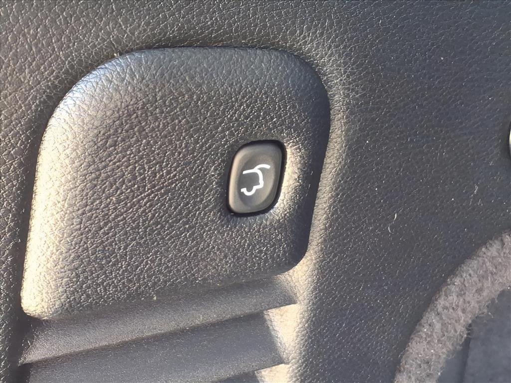 used 2015 Jeep Grand Cherokee car, priced at $15,500