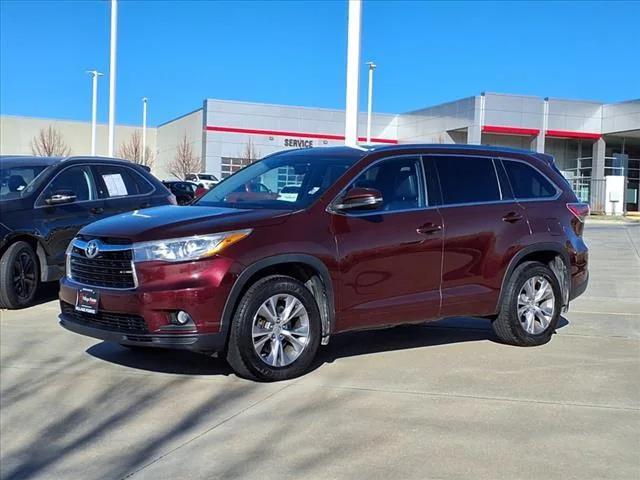 used 2015 Toyota Highlander car, priced at $16,900