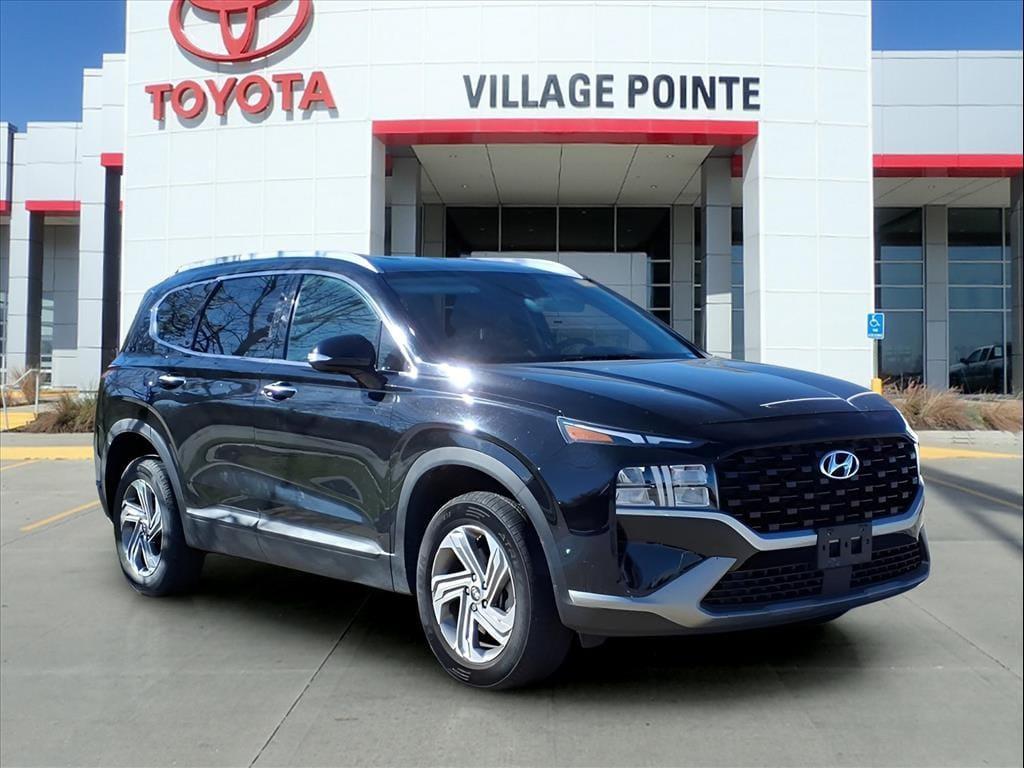 used 2023 Hyundai Santa Fe car, priced at $22,900