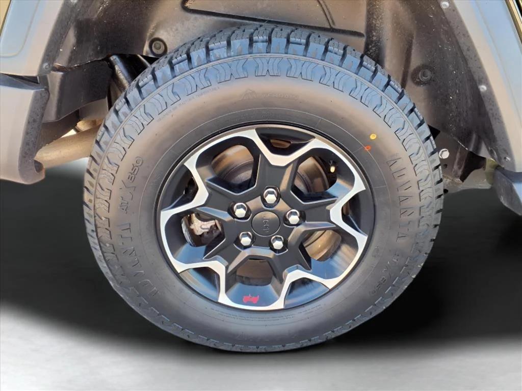 used 2021 Jeep Wrangler Unlimited car, priced at $27,984