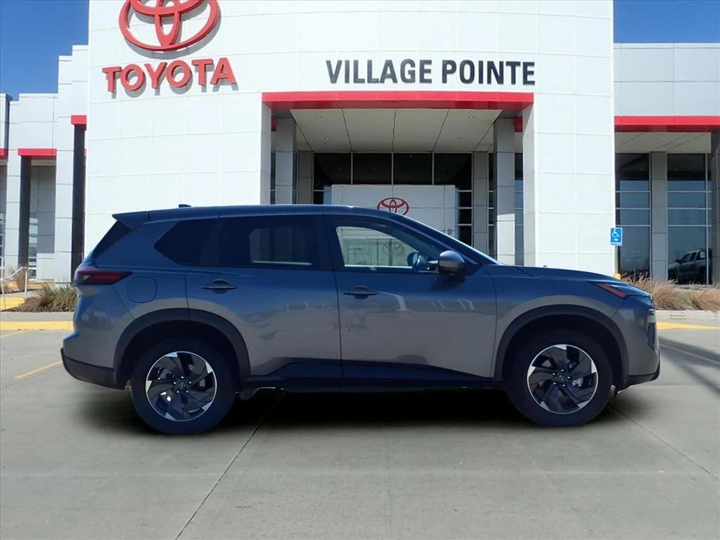 used 2024 Nissan Rogue car, priced at $26,900