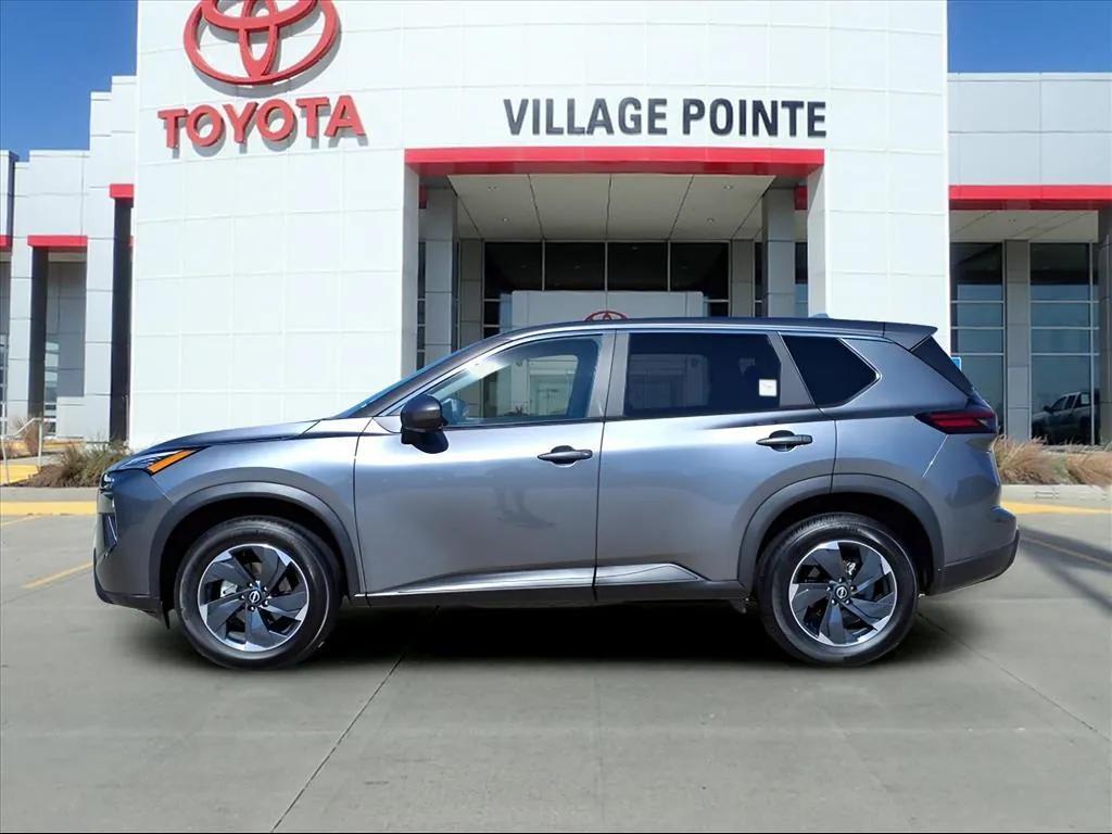 used 2024 Nissan Rogue car, priced at $26,900