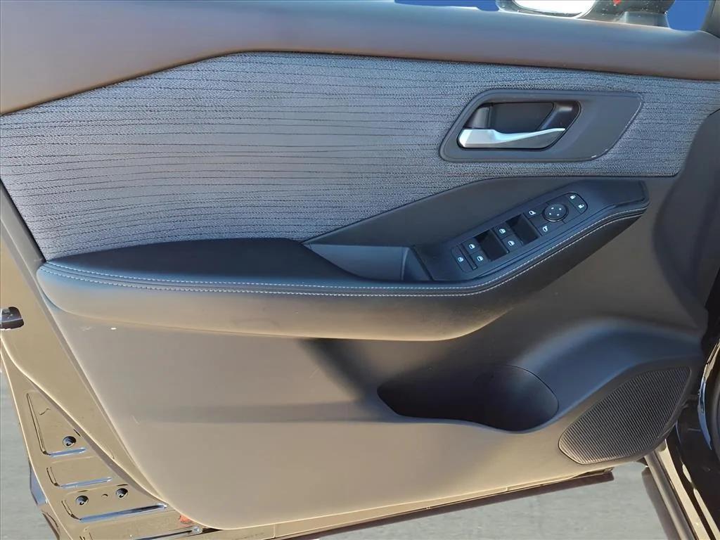 used 2023 Nissan Rogue car, priced at $21,900