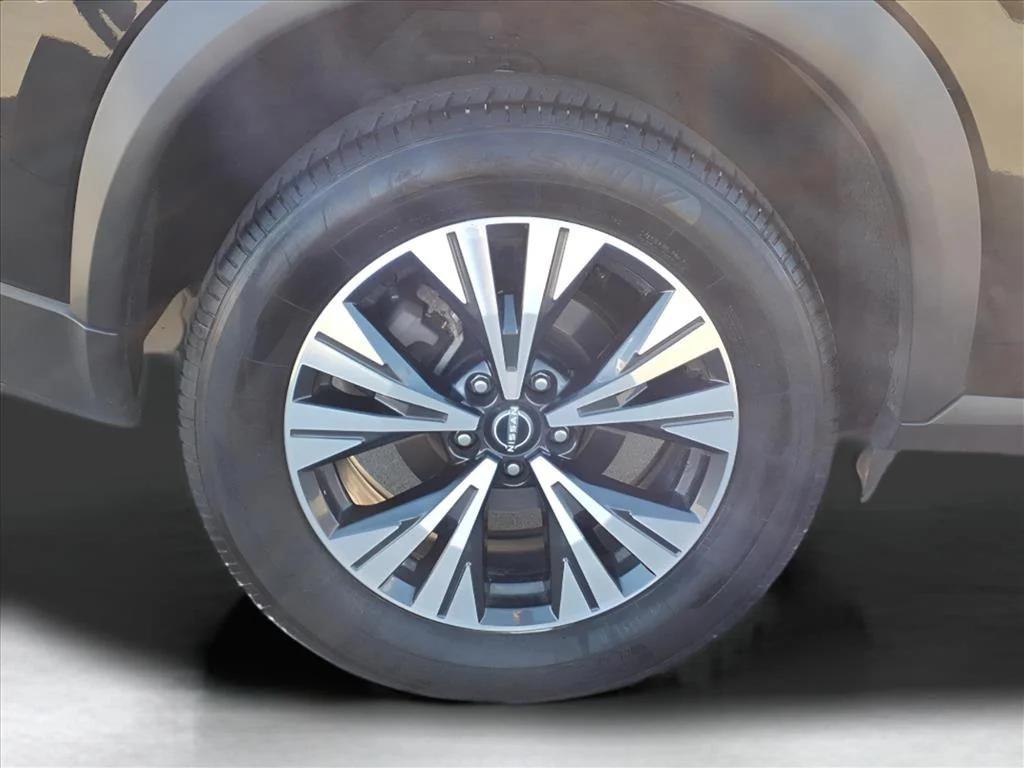 used 2023 Nissan Rogue car, priced at $21,900