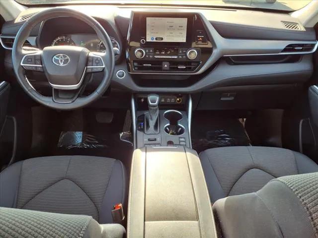 used 2024 Toyota Highlander car, priced at $41,900