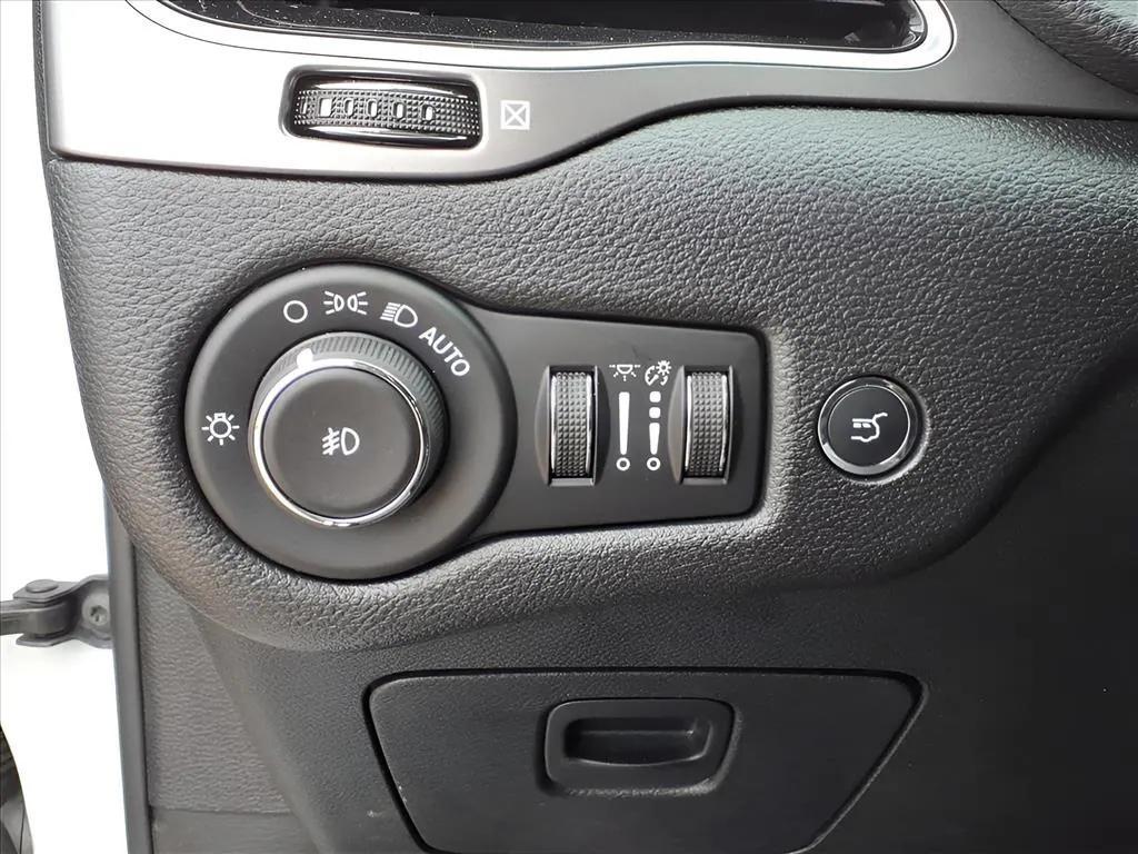 used 2019 Jeep Cherokee car, priced at $18,500