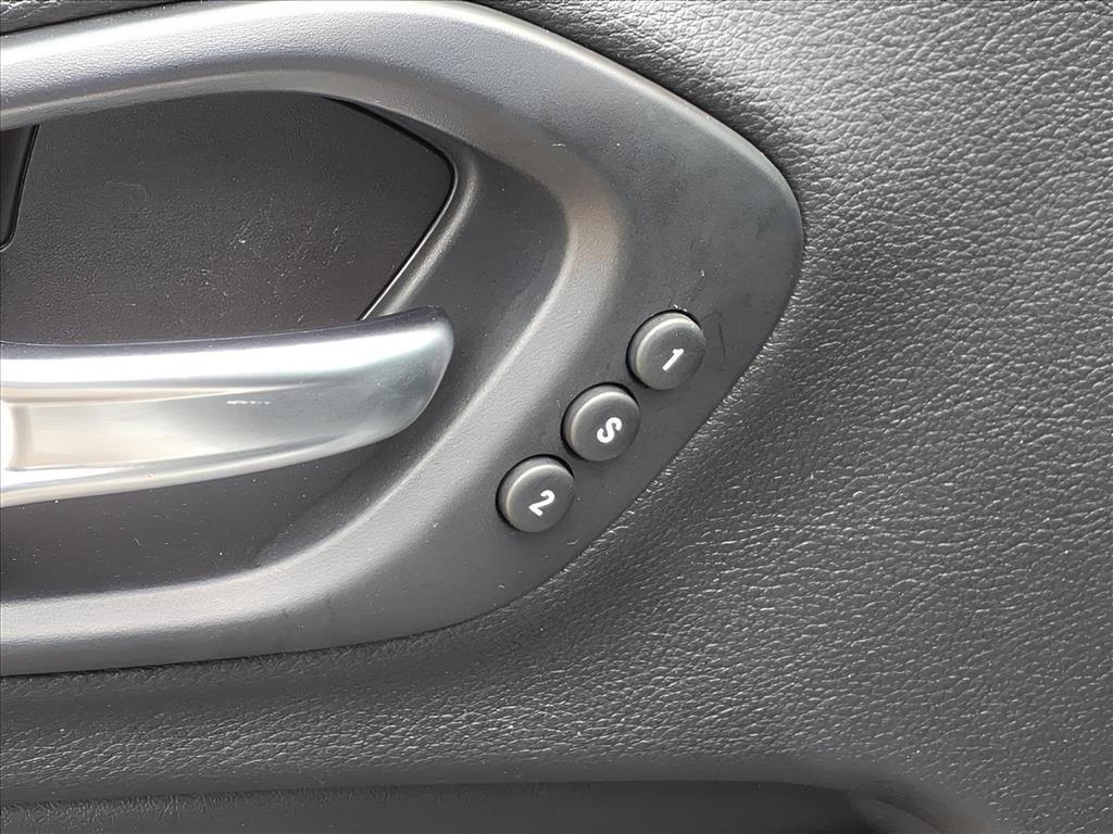 used 2019 Jeep Cherokee car, priced at $18,500