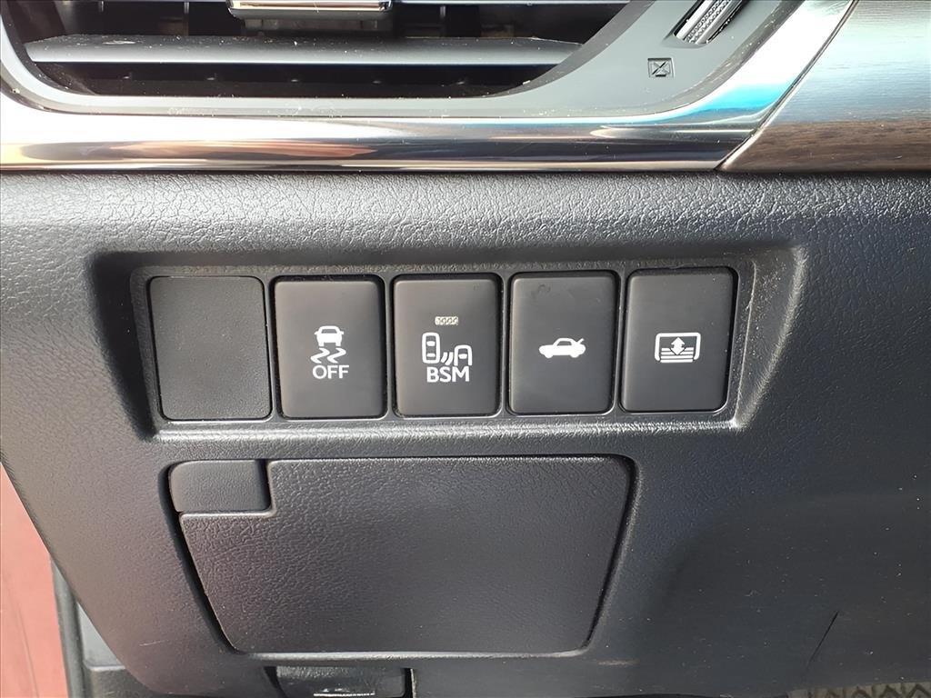 used 2016 Toyota Avalon car, priced at $16,900