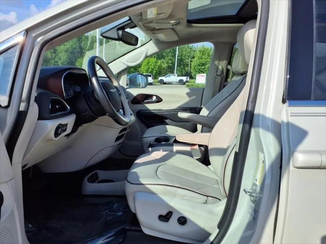 used 2017 Chrysler Pacifica car, priced at $15,912