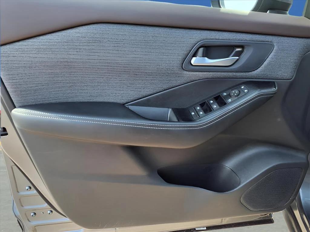 used 2023 Nissan Rogue car, priced at $24,584