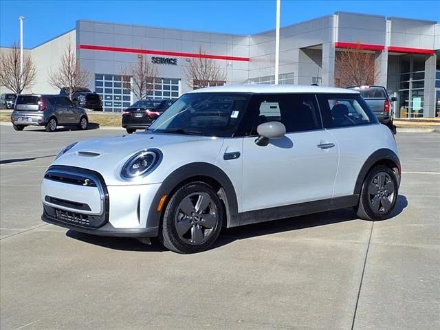 used 2022 MINI Hardtop car, priced at $18,800