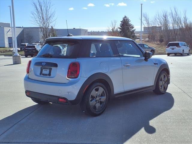 used 2022 MINI Hardtop car, priced at $18,800