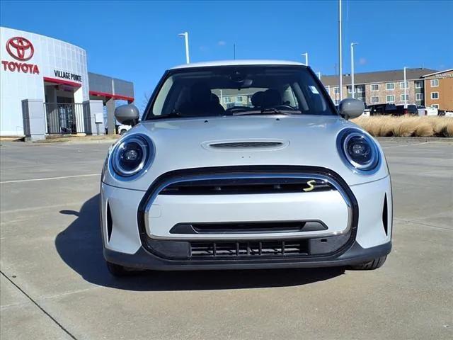 used 2022 MINI Hardtop car, priced at $18,800