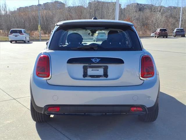 used 2022 MINI Hardtop car, priced at $18,800