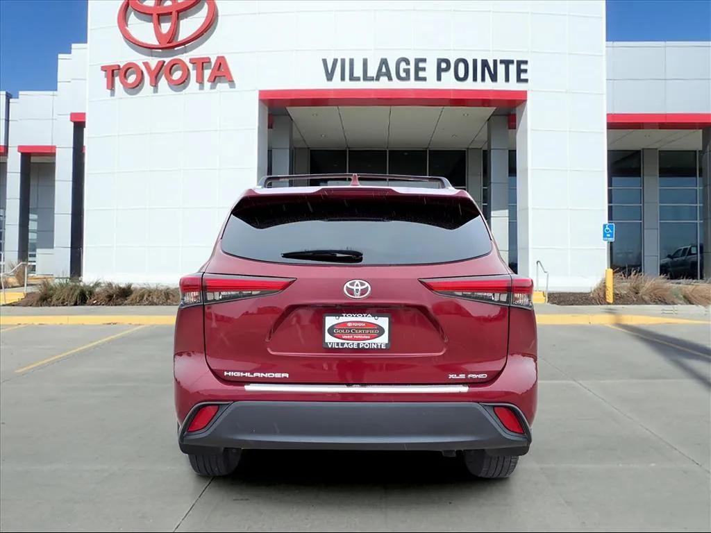 used 2020 Toyota Highlander car, priced at $29,900