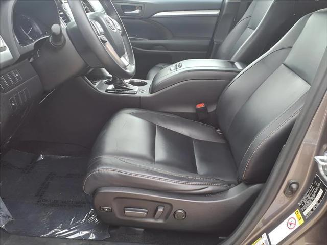 used 2016 Toyota Highlander car, priced at $23,500