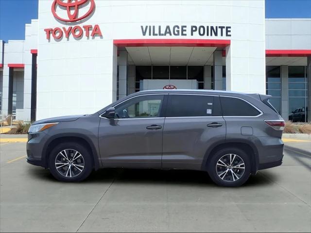 used 2016 Toyota Highlander car, priced at $23,500