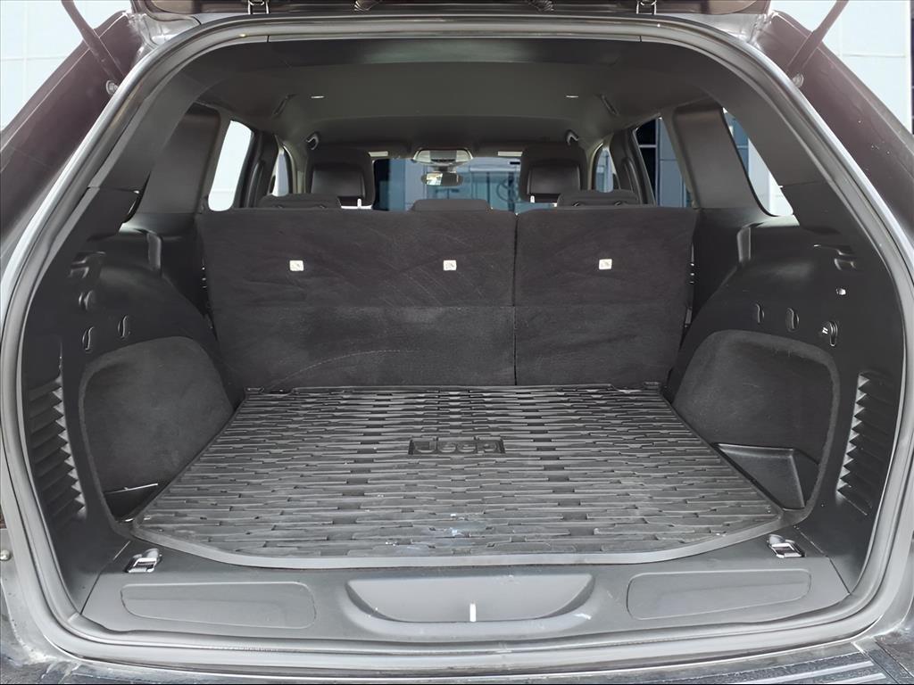 used 2017 Jeep Grand Cherokee car, priced at $12,800