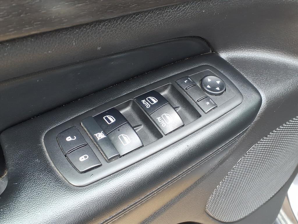 used 2017 Jeep Grand Cherokee car, priced at $12,800