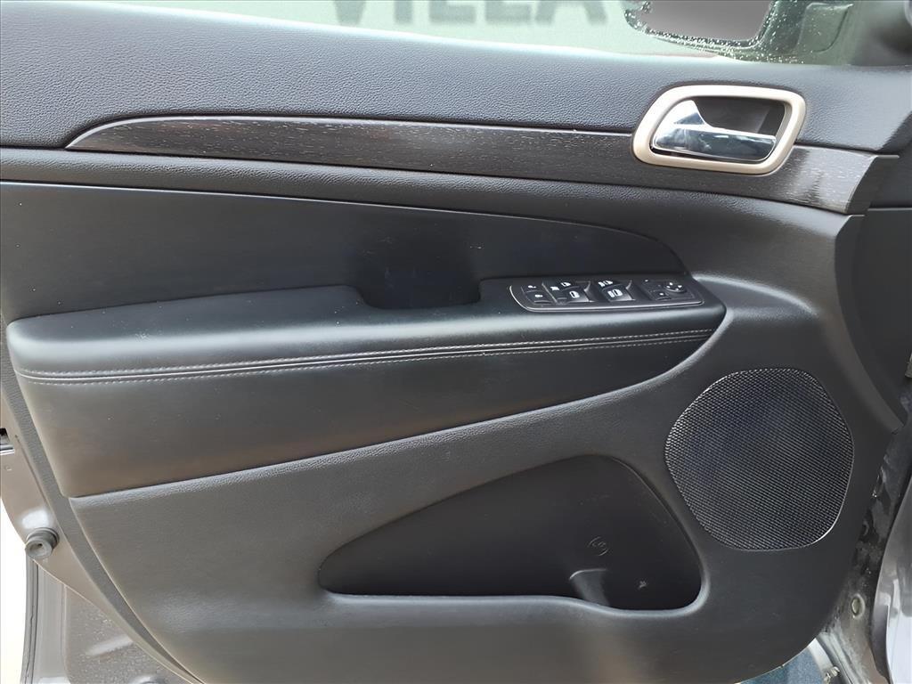 used 2017 Jeep Grand Cherokee car, priced at $12,800