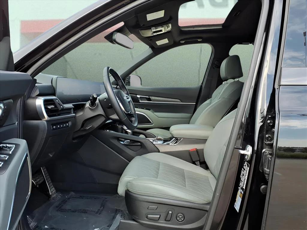used 2024 Kia Telluride car, priced at $45,585
