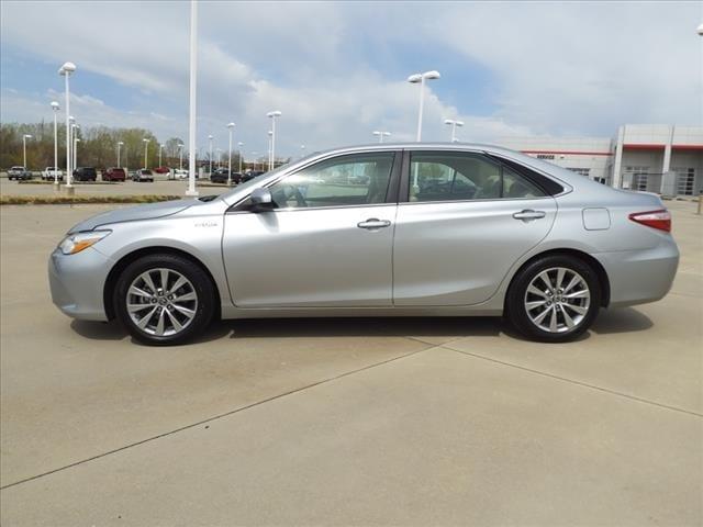 used 2016 Toyota Camry Hybrid car, priced at $20,500