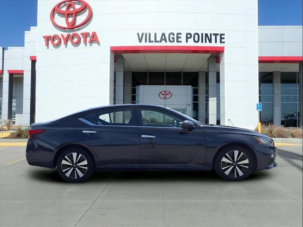 used 2022 Nissan Altima car, priced at $19,205
