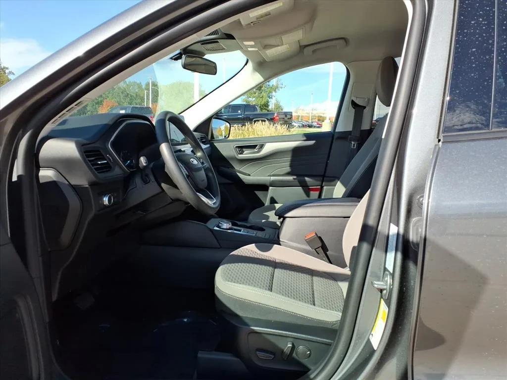 used 2022 Ford Escape car, priced at $21,800