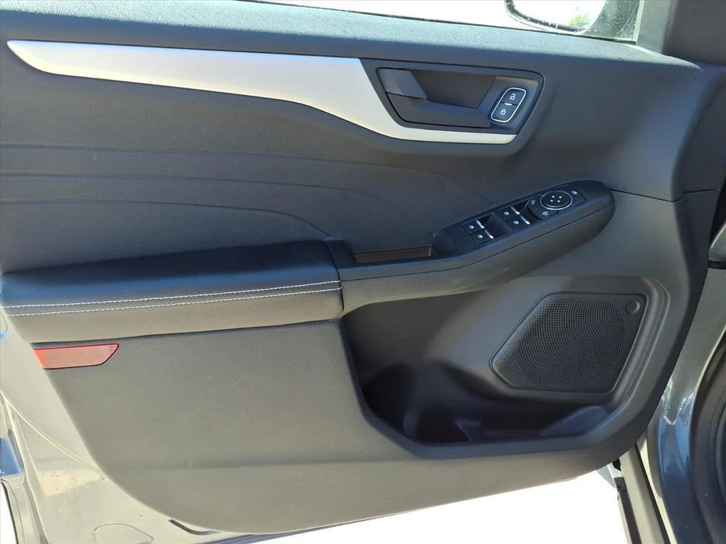 used 2022 Ford Escape car, priced at $21,800