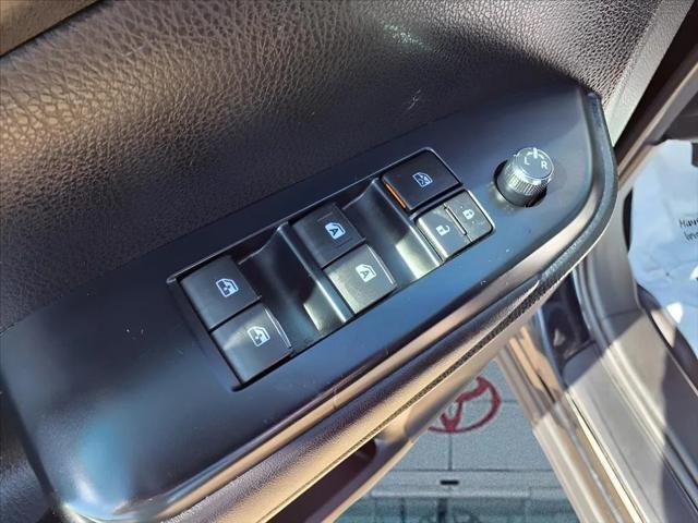 used 2017 Toyota Highlander car, priced at $20,252