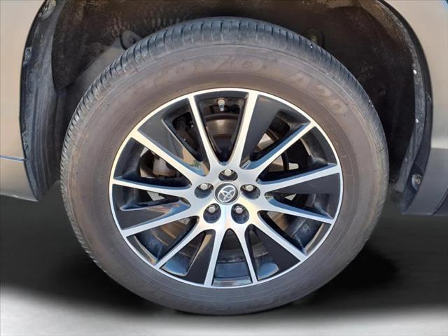 used 2017 Toyota Highlander car, priced at $20,252