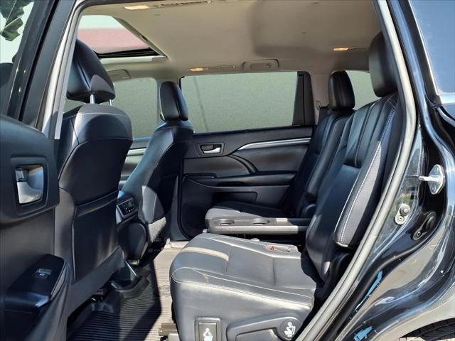 used 2017 Toyota Highlander car, priced at $20,252
