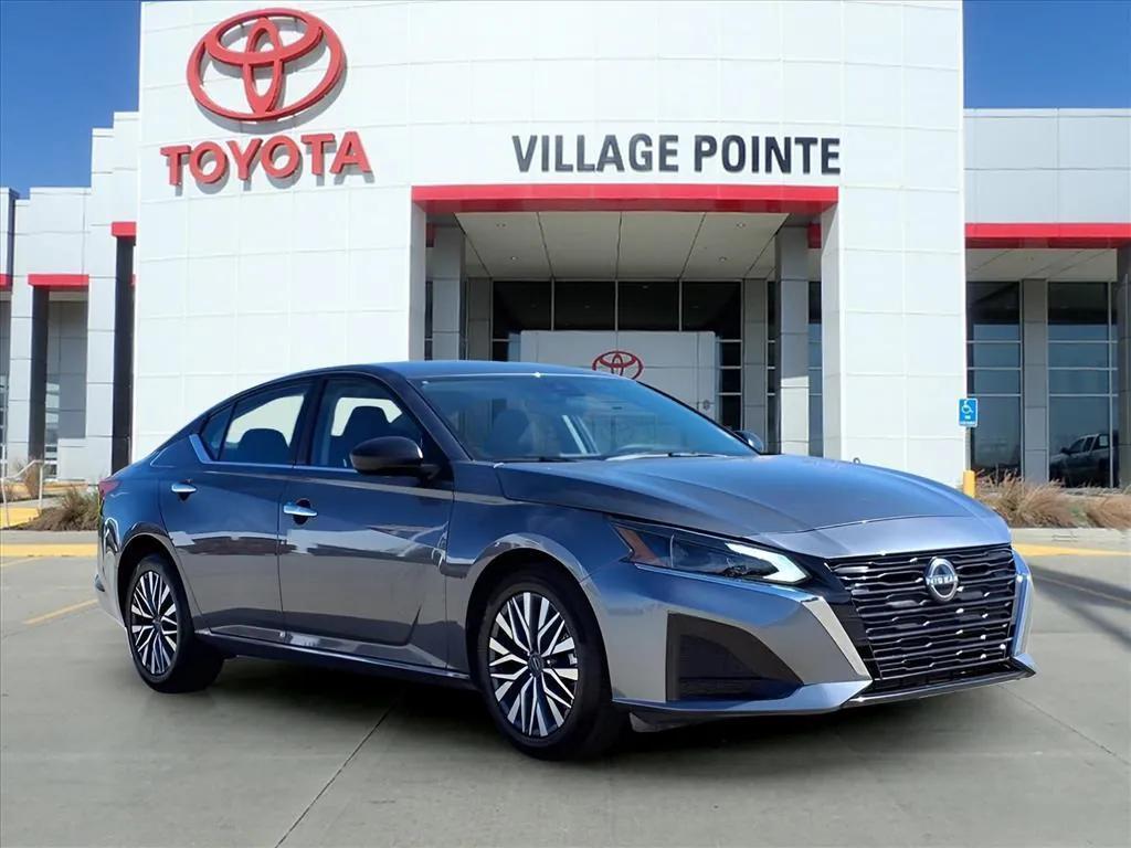 used 2025 Nissan Altima car, priced at $22,046