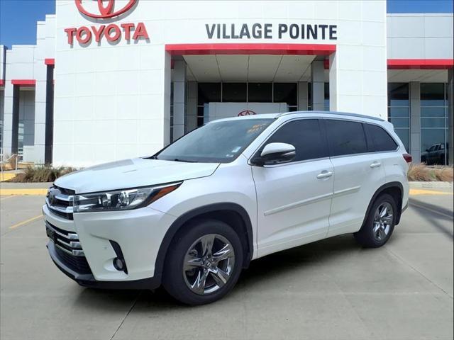 used 2018 Toyota Highlander car, priced at $23,987