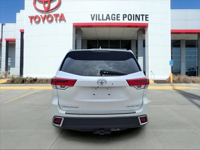 used 2018 Toyota Highlander car, priced at $23,987