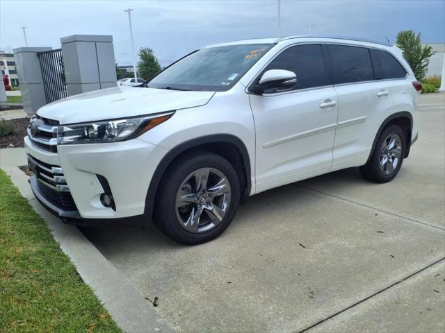 used 2018 Toyota Highlander car, priced at $23,987