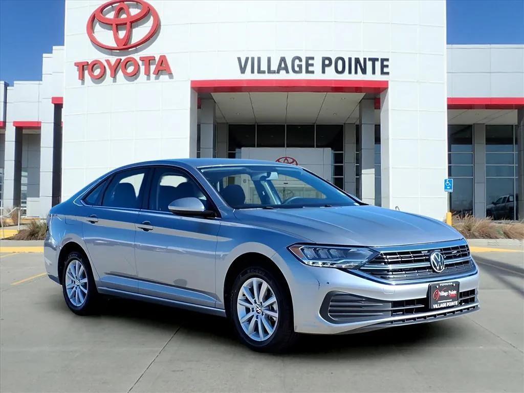 used 2022 Volkswagen Jetta car, priced at $17,500