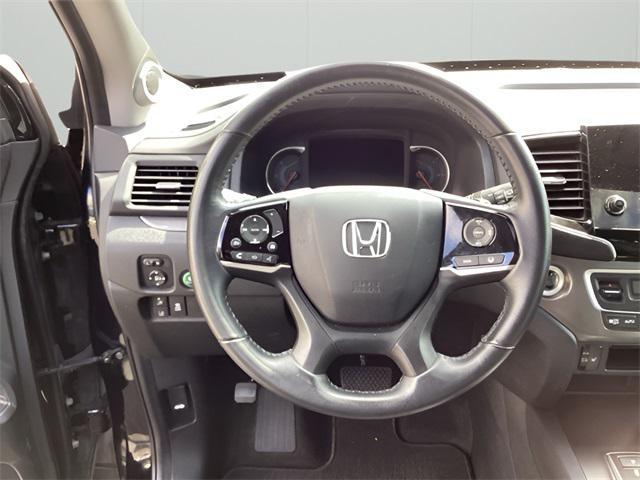 used 2022 Honda Pilot car, priced at $28,988