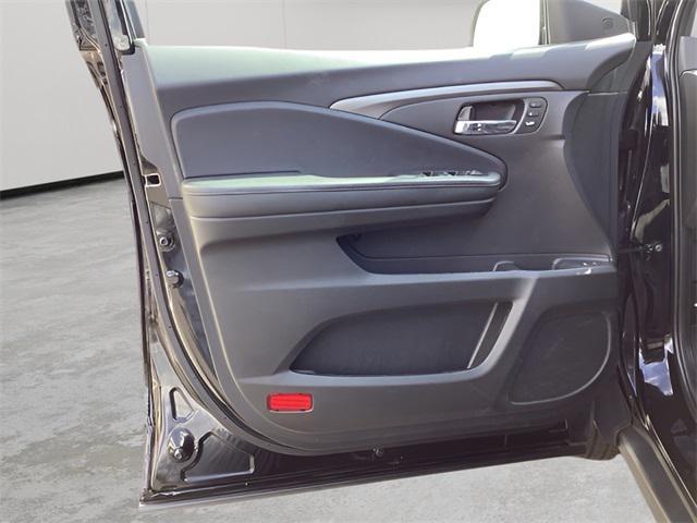 used 2022 Honda Pilot car, priced at $29,998