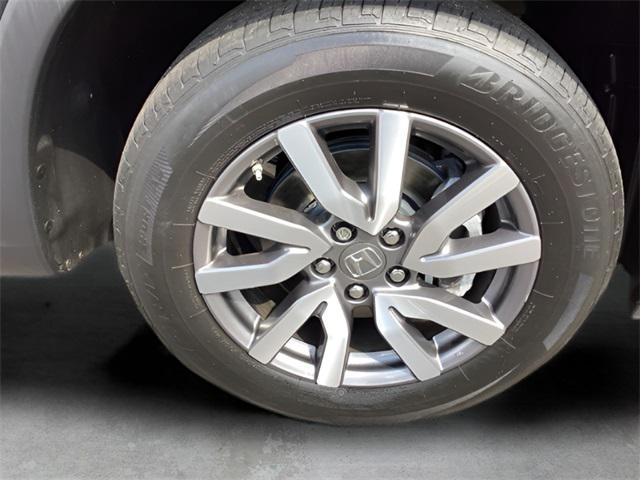 used 2022 Honda Pilot car, priced at $29,998