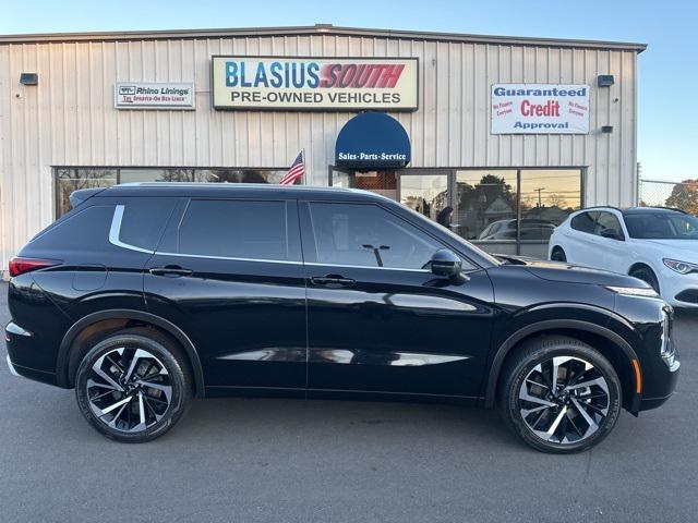 used 2022 Mitsubishi Outlander car, priced at $25,988