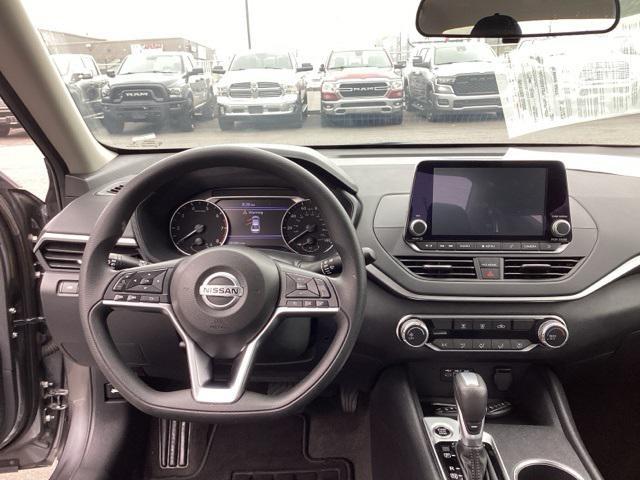 used 2022 Nissan Altima car, priced at $19,998