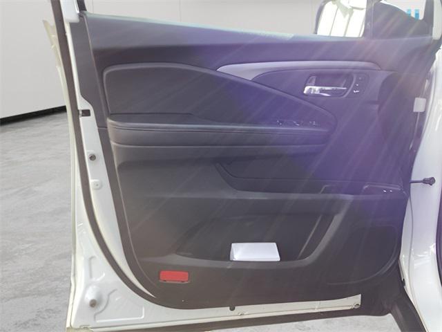 used 2021 Honda Pilot car, priced at $17,554