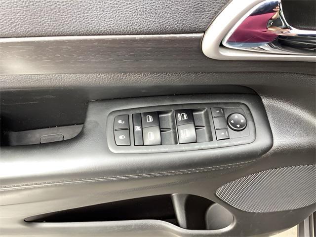 used 2018 Jeep Grand Cherokee car, priced at $19,444
