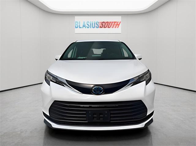 used 2023 Toyota Sienna car, priced at $31,935