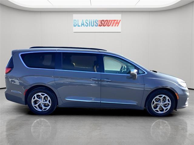 used 2022 Chrysler Pacifica car, priced at $20,609