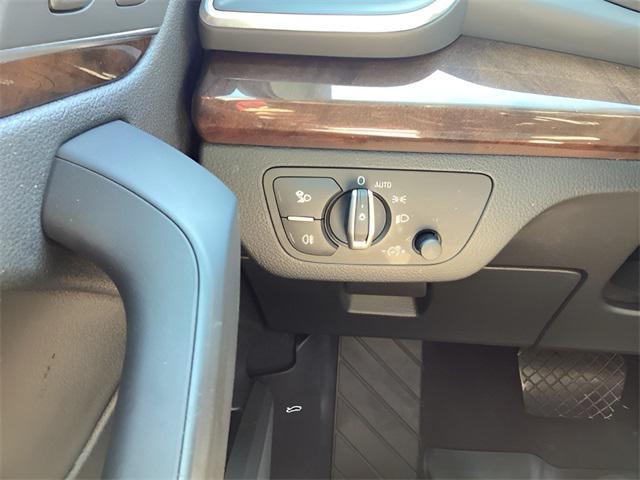 used 2020 Audi Q5 car, priced at $20,327