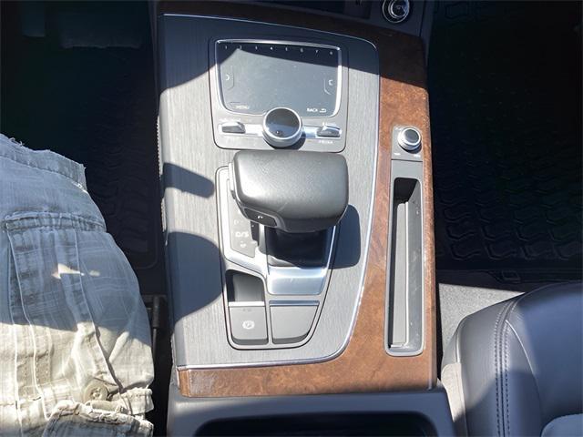 used 2020 Audi Q5 car, priced at $20,327
