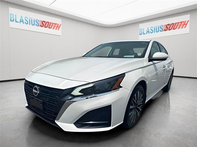 used 2023 Nissan Altima car, priced at $20,988