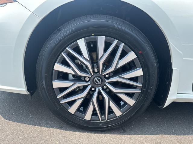 used 2023 Nissan Altima car, priced at $20,988